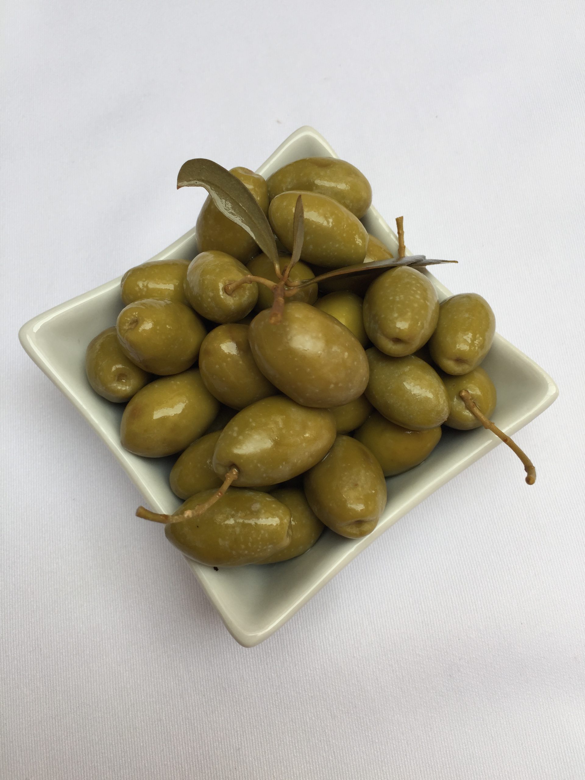 Distribuidor de oliva entera nbsp